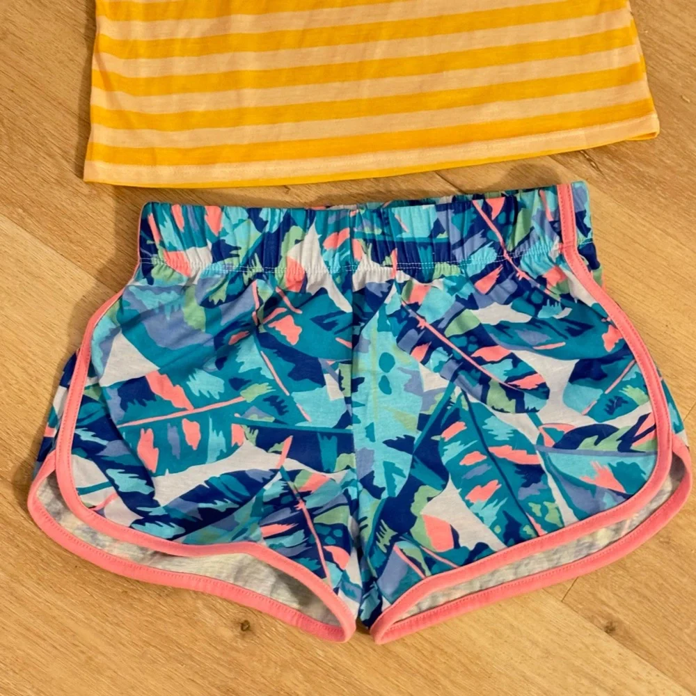 Cat & Jack set features